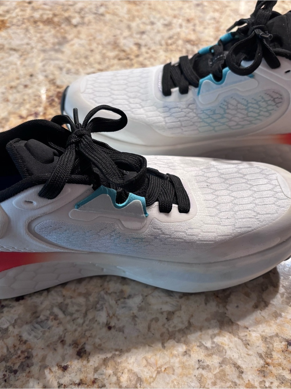 Pinnacle Runner Athletic Shoes Like New